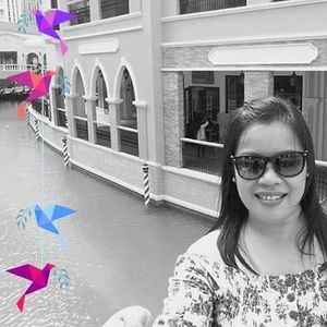 Meet your Posher, Mercedes